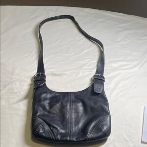Coach Elegant Black Leather bodycross Bag 9549 9H X 11L.